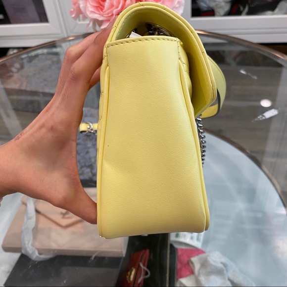 NEW GUCCI SMALL MARMONT SHOULDER BAG YELLOW - Picture 4 of 9